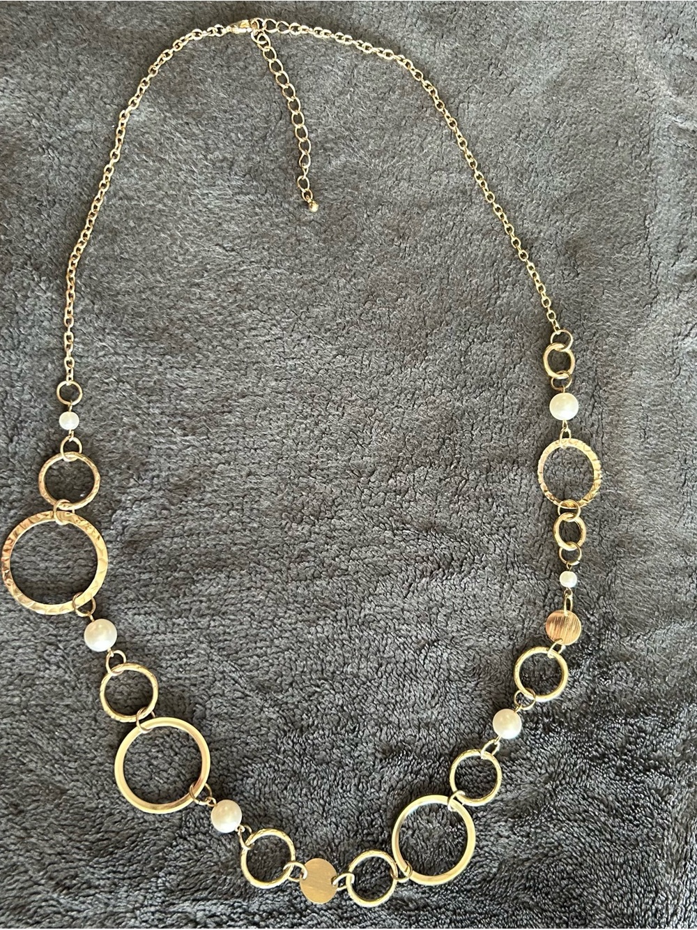 Gold Tone Circle Link Necklace with Pearl Accents